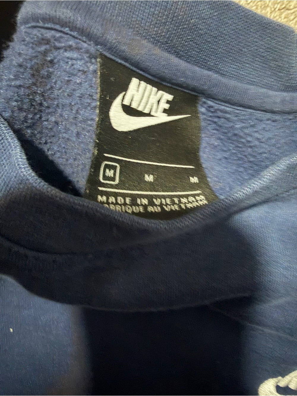 Nike Women's Navy Crewneck Sweatshirt size medium - Picture 2 of 2